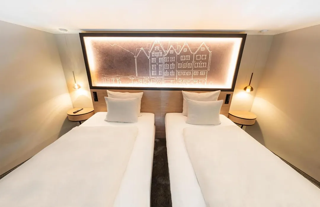 Wasserturm Hotel Cologne, Curio Collection By Hilton-1