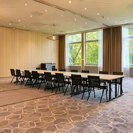 Leonardo Royal Hotel Köln - Am Stadtwald-2