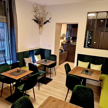 City Hotel Storch-3
